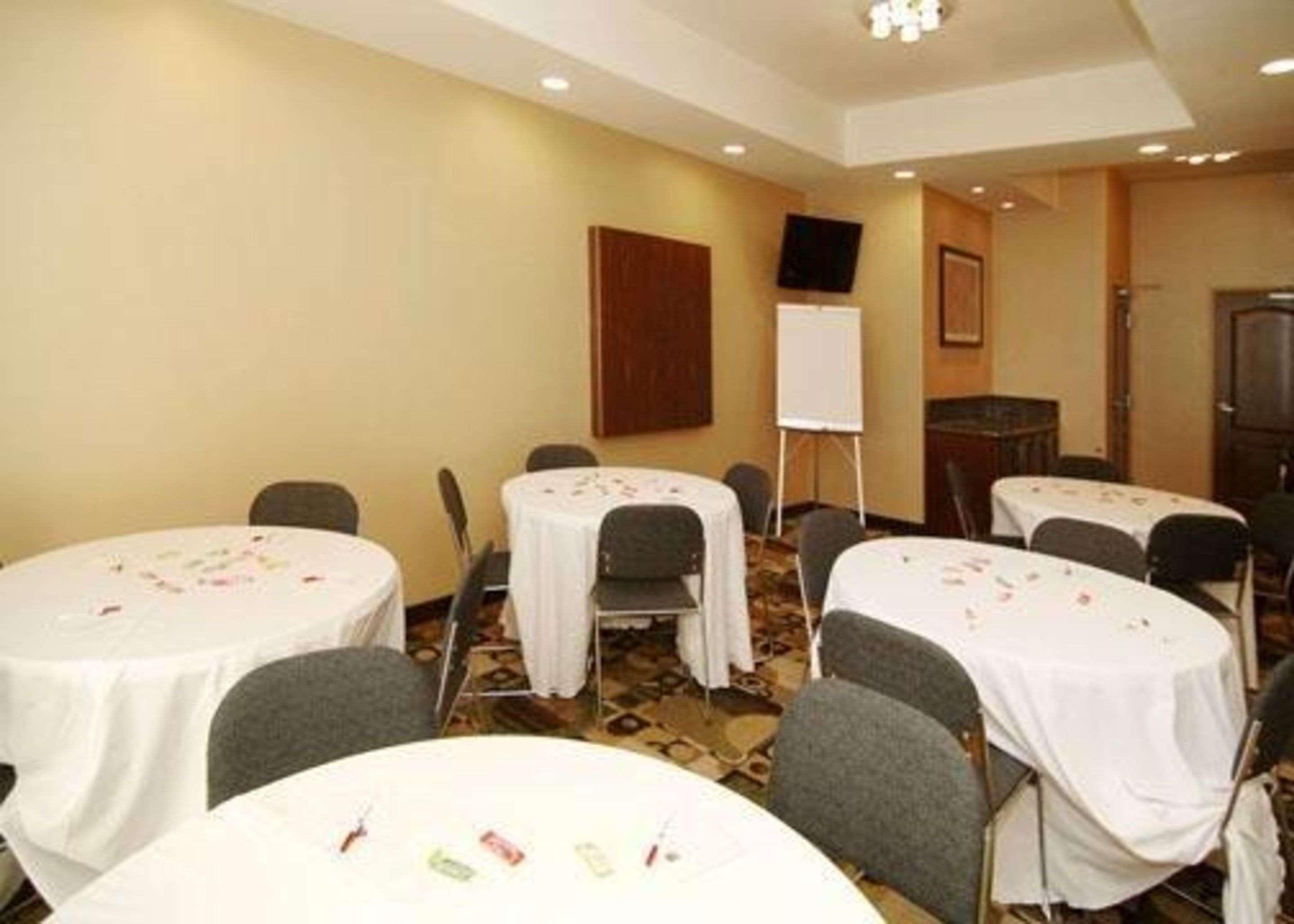 Comfort Suites Fort Stockton Ngoại thất bức ảnh